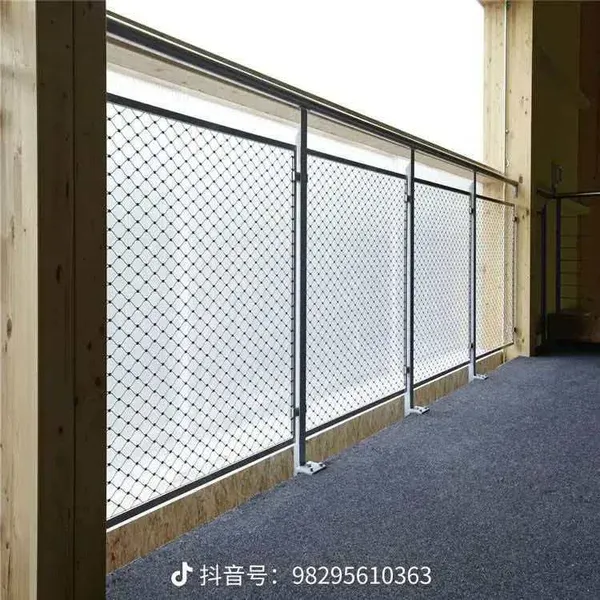 Custom 316L Stainless Steel Wire Rope Mesh With Clips for Cable Pulling Systems photo-1