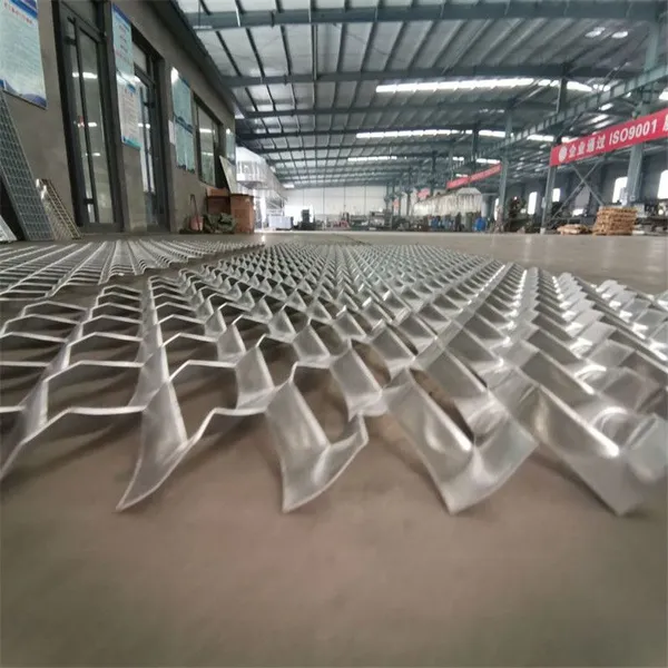 Factory Direct Aluminum & Stainless Steel Expanded Metal Mesh in Various Sizes photo-3