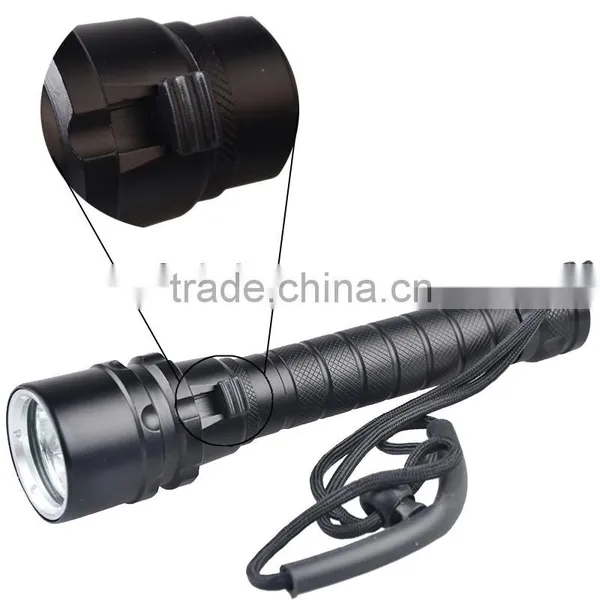 LED Diving Flashlight Torch Lamp Waterproof Flashlight photo-3