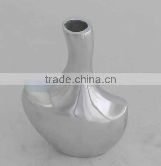 Home Decoration Bright Finish Recycled Aluminum Beautiful Vase photo-1