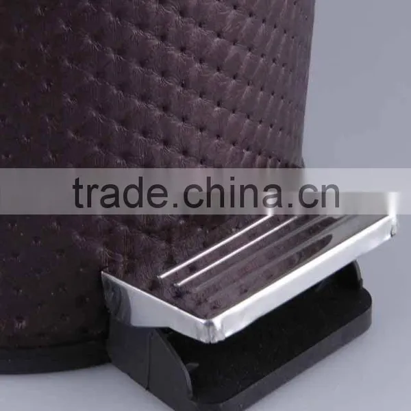 Printed Plastic Trash Can Stainless Steel Pedal Rubbish Bin Household Garbage Can photo-5