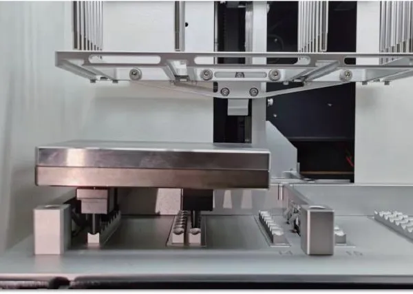 Automatic nucleic acid extractor calibration device