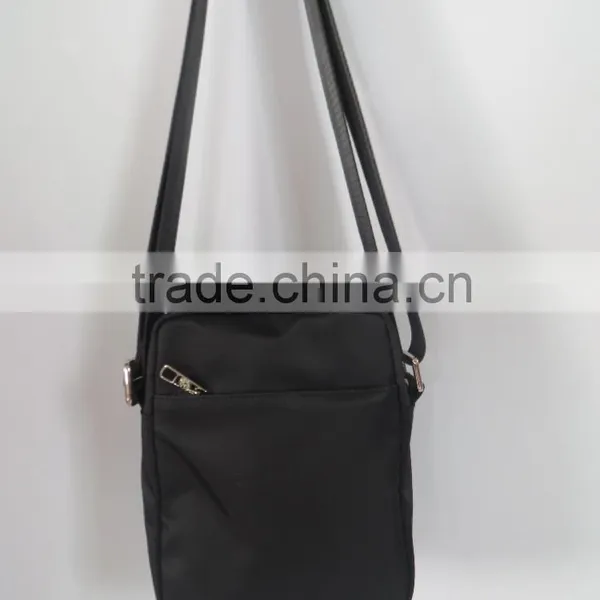 2016 High Quality Plain Design Men Small Black Shoulder Bags photo-2