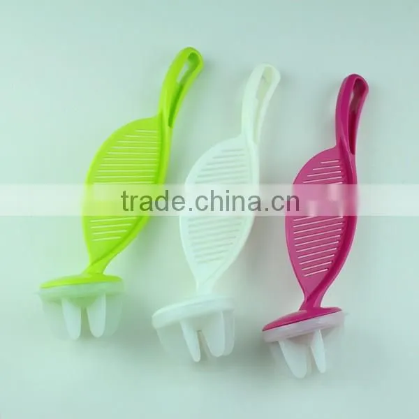 Practical Green Color Plastic Kitchen Rice Washing Tool photo-2