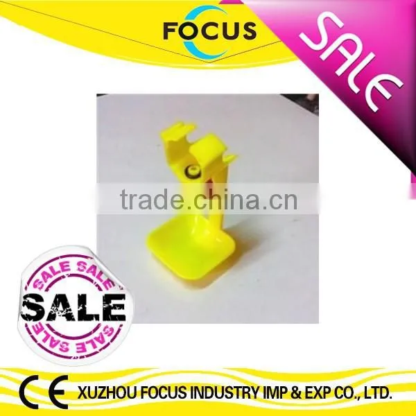 MOQ 300 Pcs Animal Drinkers Nipple Drinker for Chickens