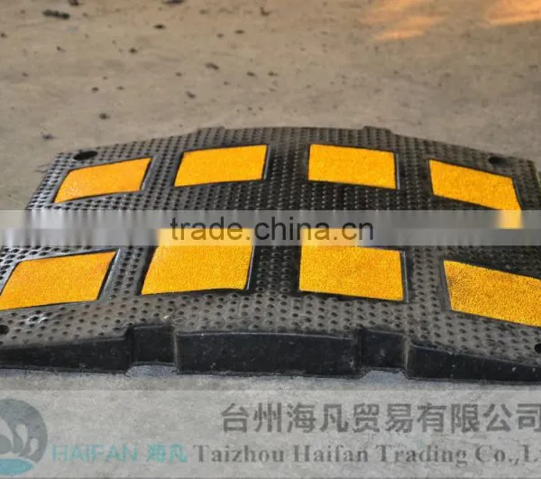500*600*50mm Traffic Removable High Quality Speed Hump/ European Standard High Strength Road Speed Bump for Safety photo-2