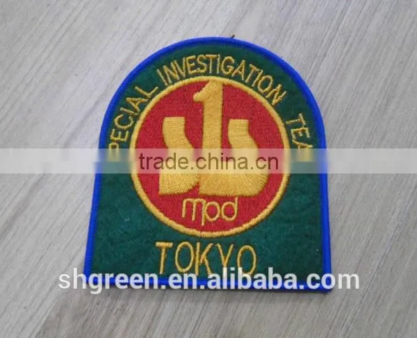 Uniform Shoulder Embroidery Emblem With Gold Metallic Thread photo-3