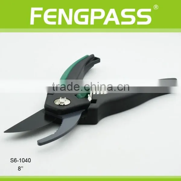 S6-1040 Easy - Using Classical Garden Scissors photo-2