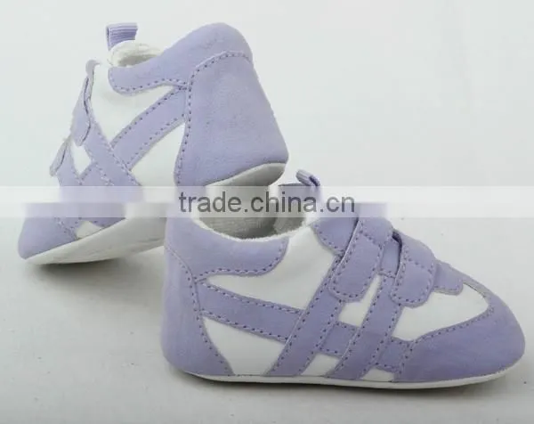 Wholesale Breathable Purple Soccer Shoes for Babies photo-2