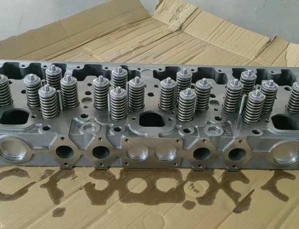 2863997  cummins L10 Голова цилиндра