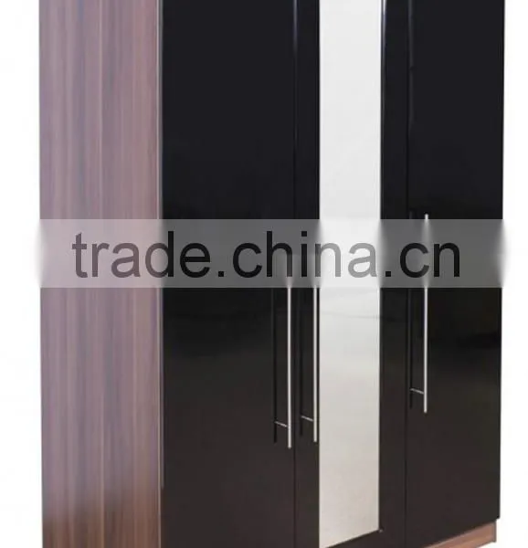 Hot Sale Modern With Mirror Door Wardrobe (SZ-WD006) photo-2