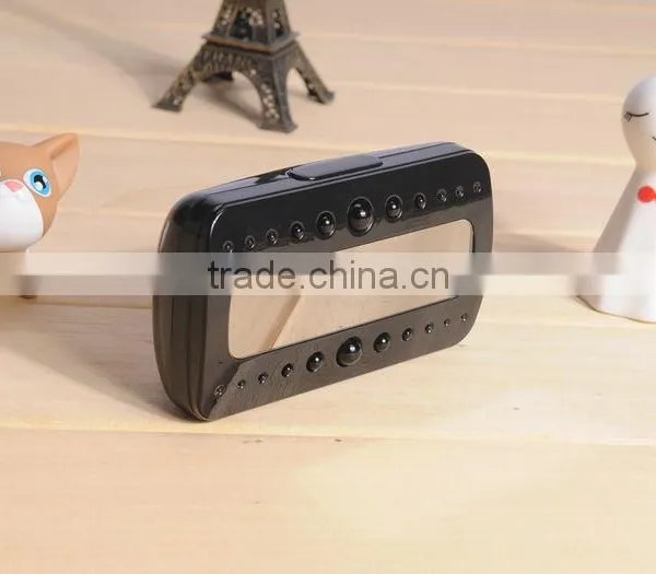 Professional Pinhole Camera For Bedroom Decoration Wireless Clock Pinhole Camera photo-3