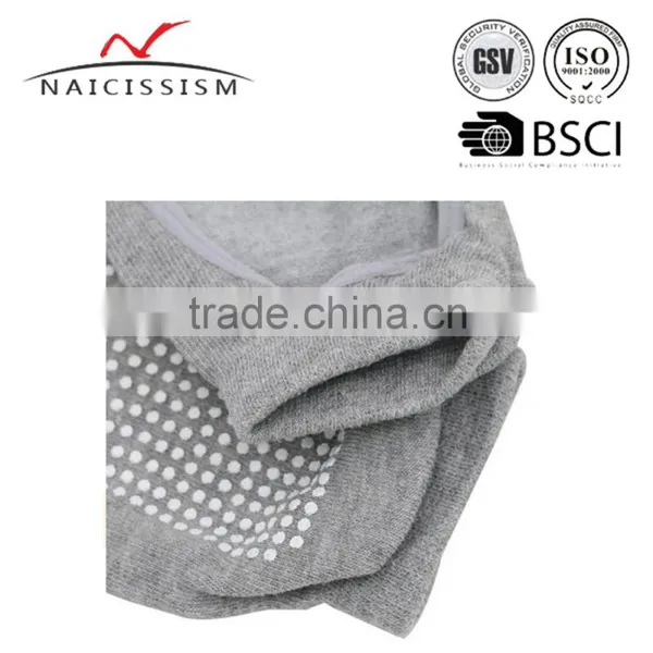 Wholesale Fashionable Pilates Socks photo-2