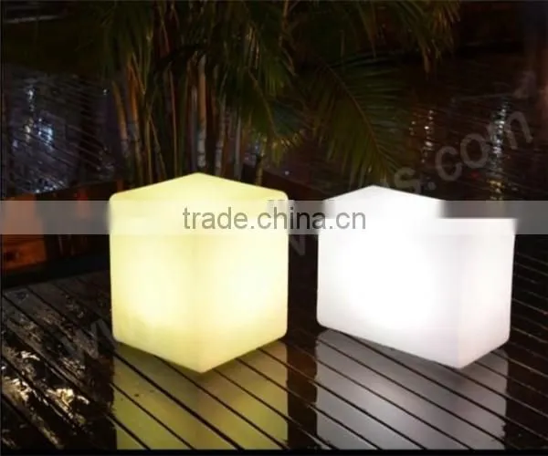 Illuminated Flashing Color Changing Led Outdoor Cube Seating photo-2