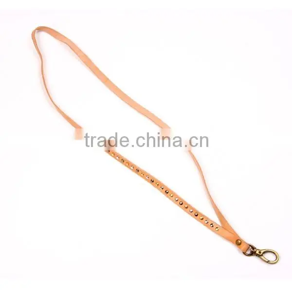 New Arrival Brown Key Holders Leather Strap Hang Around Neck Cheap Custom Leather Mobile Phone Key Chain photo-4