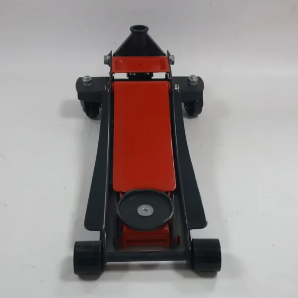 WY 6490Q Horizontal Vehicle Jack 2-Stage Lift 18 cm Saddle Diameter with Rubber Pad Protection