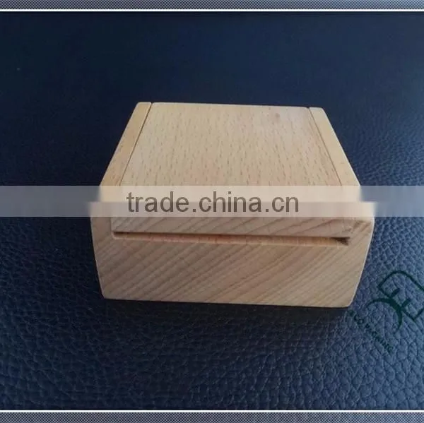 Natural Solid Wooden Coin Display Box With Lock photo-3