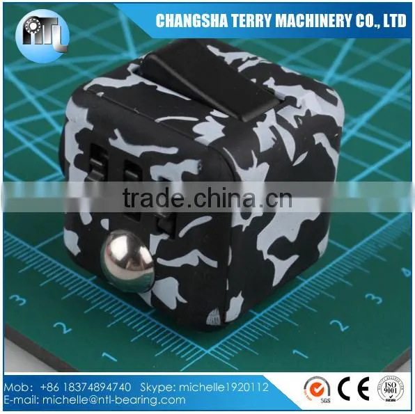 Camouflage Magic Silicone Fidget Cube for Gifts and Stress Relief photo-4