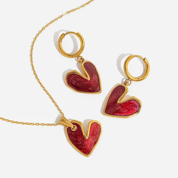Classic C-Shaped Hoop Earrings in Gold Plated Stainless Steel for Unisex photo-2