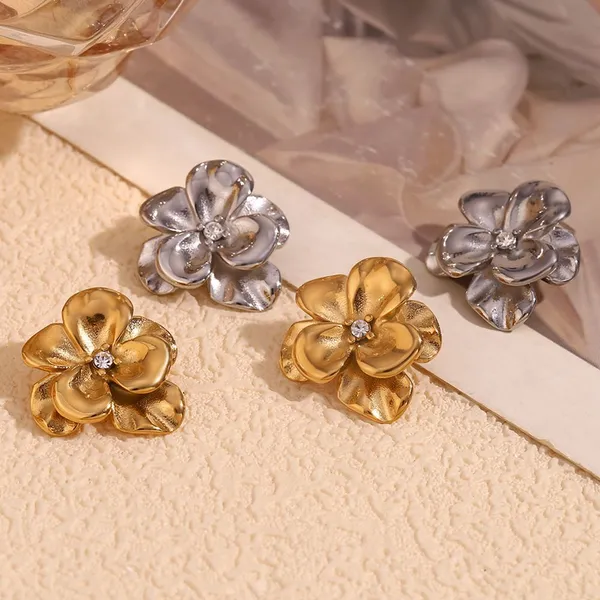 Aretes de acero inoxidable 304 hipoalergénicos, sin níquel y con acabado pulido para piel sensible. Venta al por mayor