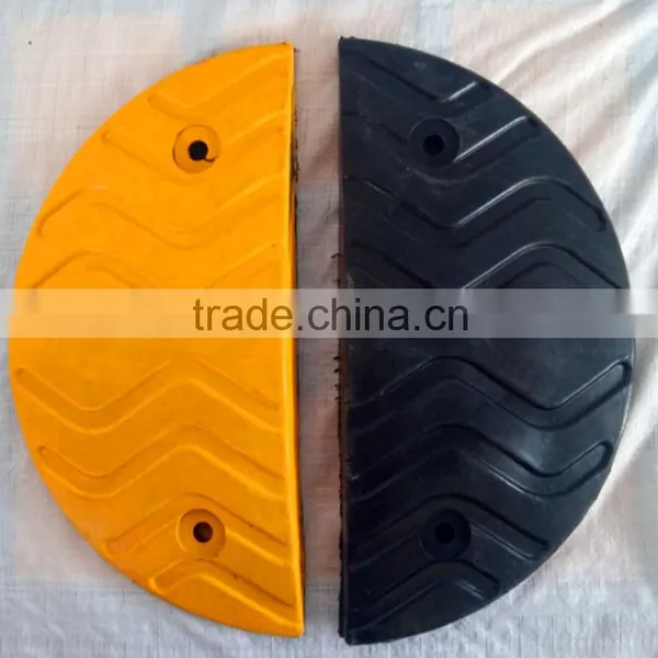 China Traffic Rubber Speed Bump, Speed Hump, Road Hump for Sale photo-2