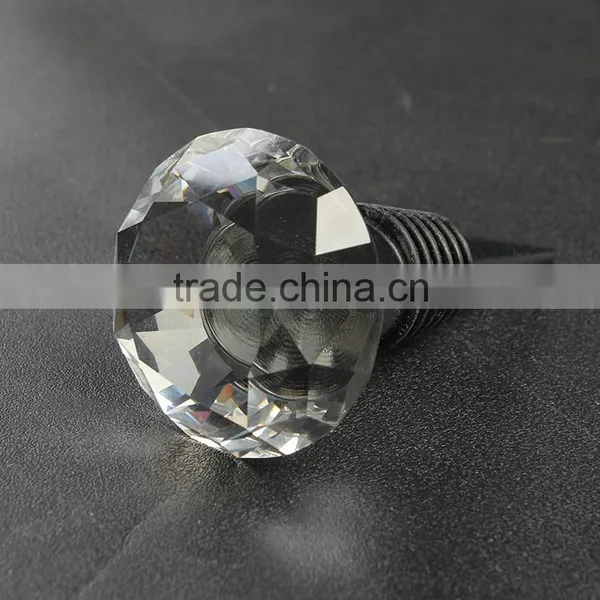 2016 Newest Crystal Bottle Stopper/ Diamond Shape Crystal Glass Bottle Stopper for Wedding Favors and Party Decorations photo-4