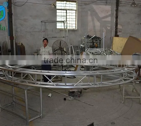 Acrylic Circle Round Stage for Wedding photo-3