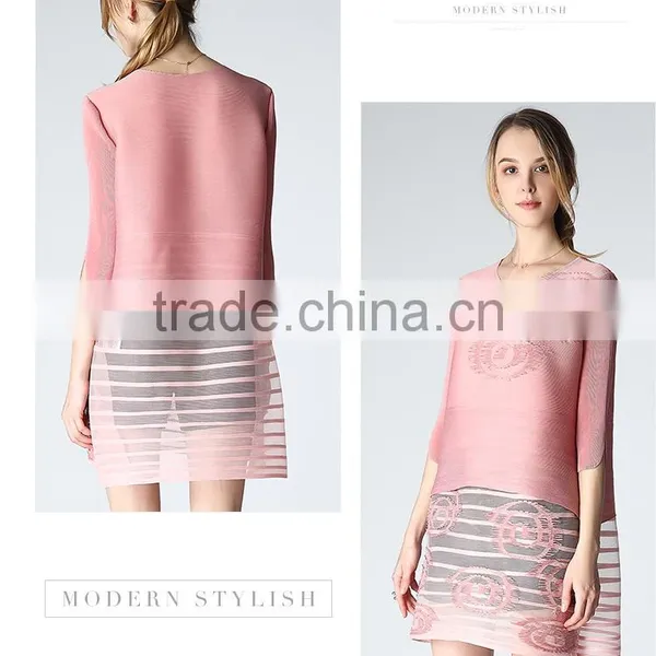 Woman Pleat Round Neck Flower Splicing Loose Dresses Wholesale photo-2