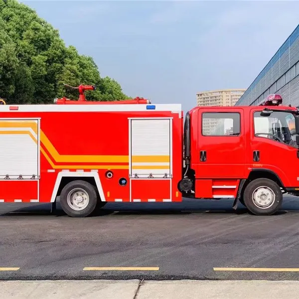 Isuzu's 3.5-ton Water Tanker Fire Truck, the Guardian of the City's Flames photo-3