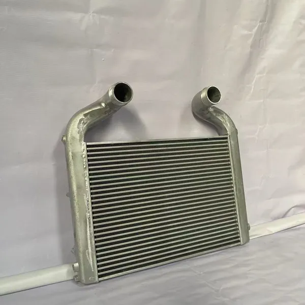 CHINA Sinotruk Howo A7 T7H T5G SITRAK C7H C5H Intercooler Assembly 812W06100-0004 Intermediate Water Tank Radiator Parts photo-3