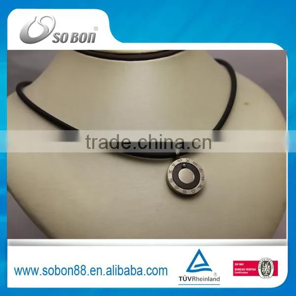 2014 Latest Model Fashion Titanium Necklace With Pendent photo-3