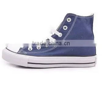 Womens Hunter Lo-Top Stylish Canvas Sneakers photo-2