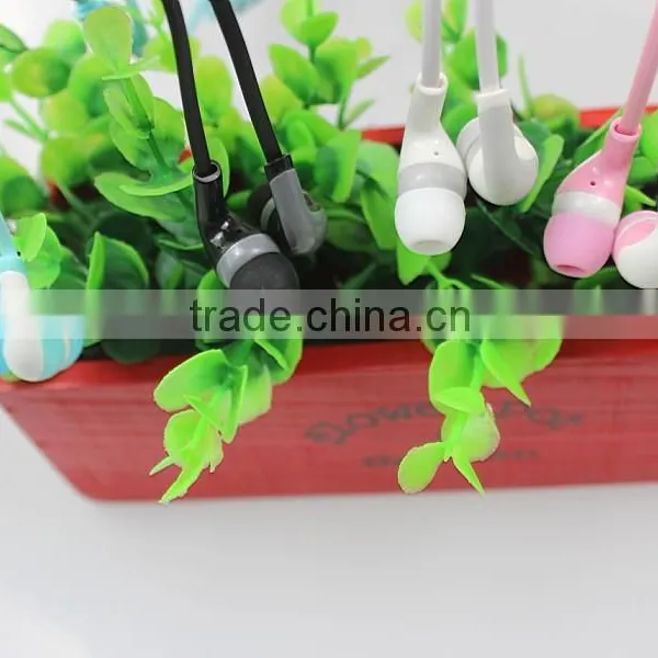 Fashionable Earphone,Colorful Earphones ,Flat Cable Earphone.Earphones China Wholesale photo-5