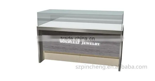 Mobile Phone Store Interior Design With Small Acrylic Case photo-4