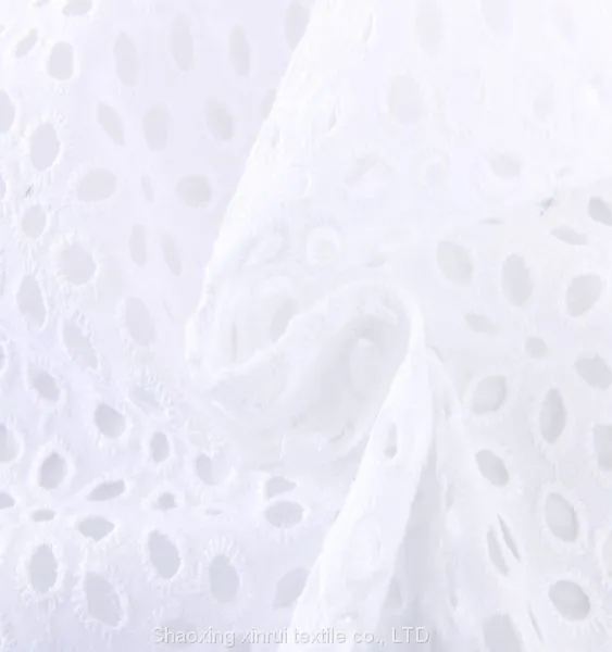 Combed Hollow Out Embroidered White Cotton Eyelet Fabric Lace photo-2