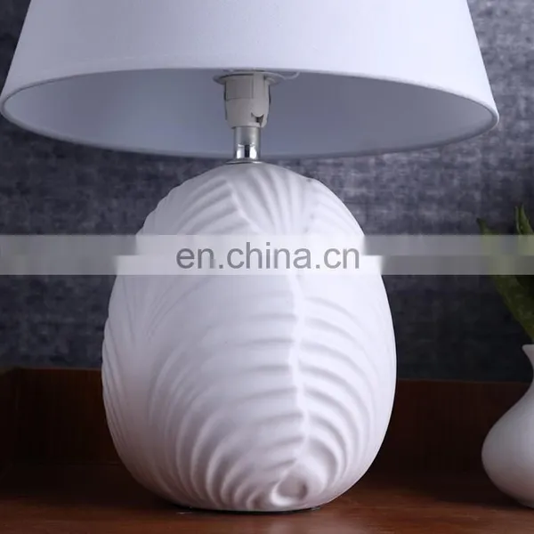 Hot Sale Cheap Wholesale White Ceramic Modern Nightstand Lamps for Hotel Home Decor photo-4