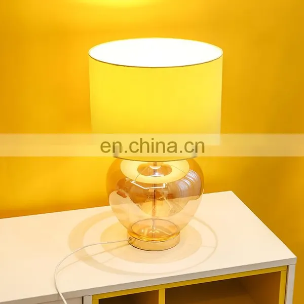 Wholesale Home Hotel Used Modern Nordic Glass Base Pink Office Desk Lamp in Bulk photo-6