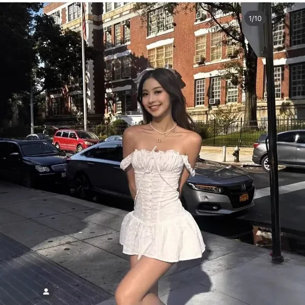 French Style Chic Little Girl Style Wrap-around Sleeveless Dress for Women, Slimming Waist, Shaping Figure, Showing off Slimming Curves, Pleated A-line Short Skirt in Solid Color. photo-3