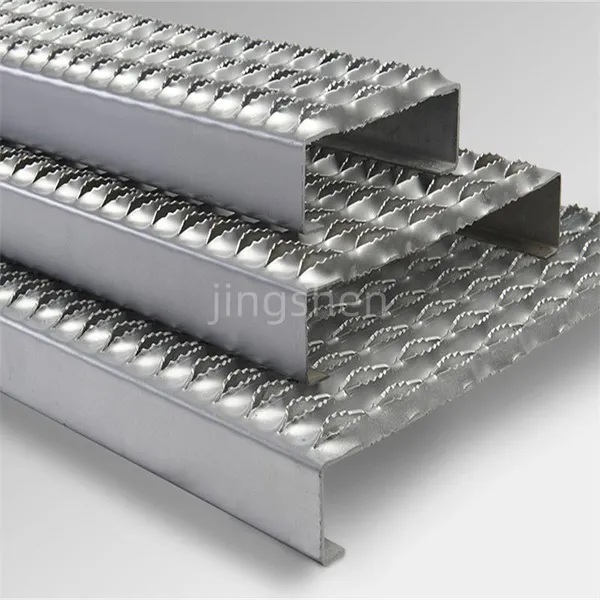 Customized Size Hole Pattern Stainless Steel 304 316 Perforated Metal Sheet Round Hole Anti-Slip for Stair Tread and Platform photo-3