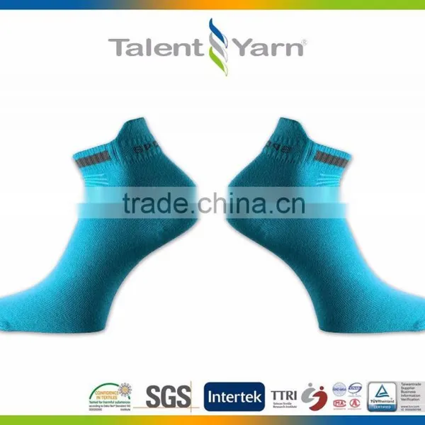 Functional Non Slip Ankle Outdoor Socks Wholesale photo-3