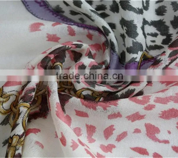 Shackles Printed Wool Scarf With Fringe photo-4
