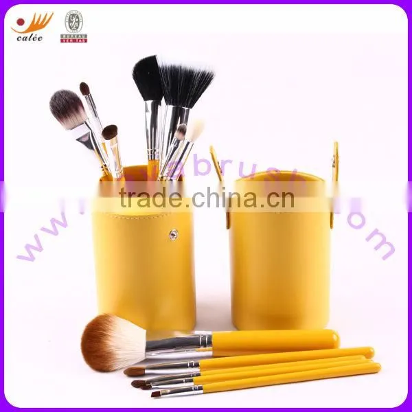 12pcs Bright Yellow Professional Cosmetic Brush Set With Cylinder Box