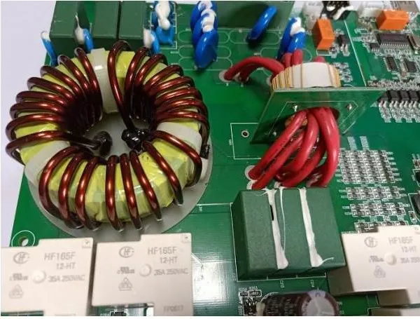 Ein-Stop-PCBA-Montage in China | SMT- und DIP-Lötungen für die PCBA von Industrieautomation und Fahrzeugsteuerungen