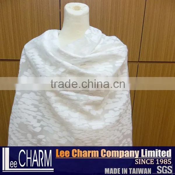 Metallic Petals Pattern Fashion Apparel Jacquard Fabric photo-2