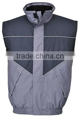 Polyester Pongee Ripstop Waterproof Winter Jacket for Man 2013 photo-2