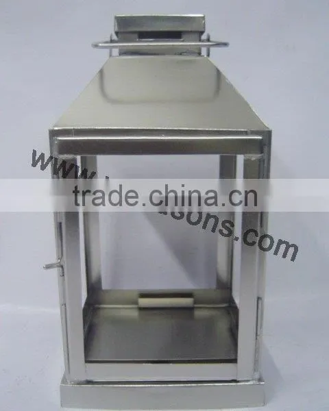 Colorful Windproof Lightweight Metal Candle Lantern photo-3