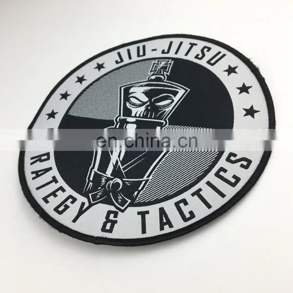 Cheap Custom T-shirt Satin Fabric Wash Garment Woven Patch photo-2