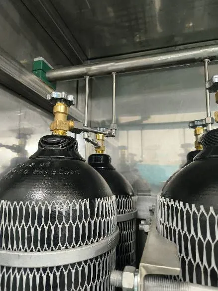 80l, 70l, 40l, 15l Nitrogen Gas Cylinders, Argon Gas Cylinders, Oxygen Gas Cylinders, Carbon Dioxide Gas Cylinders, Seamless Gas Cylinders (national Standard) photo-4