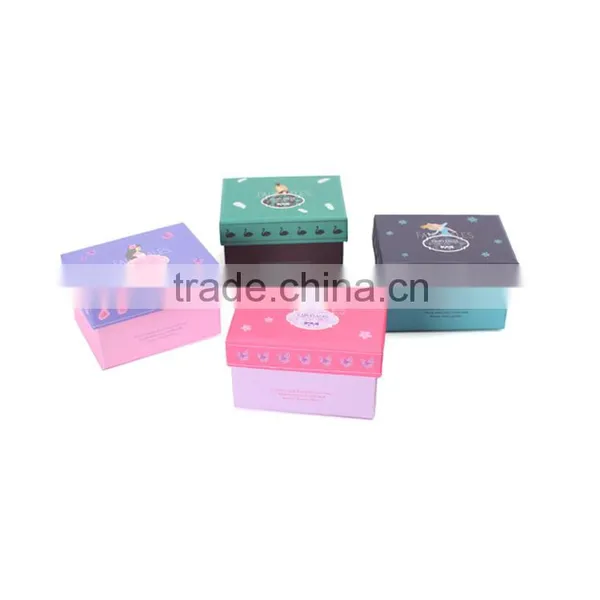 Competitive Price Glossy Paper Wedding Favor Gift Box photo-4
