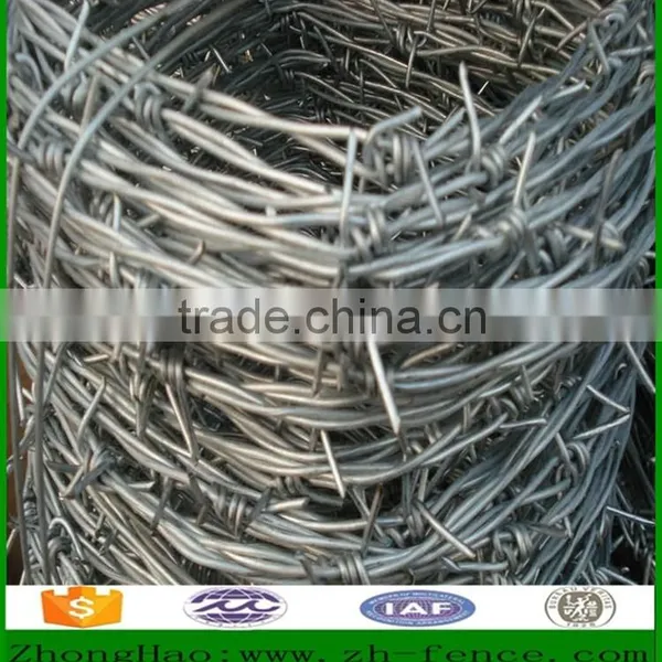 Factory Direct Sale Hot Dipped Galvanized/PVC Coated Barbed Wire Fence photo-4
